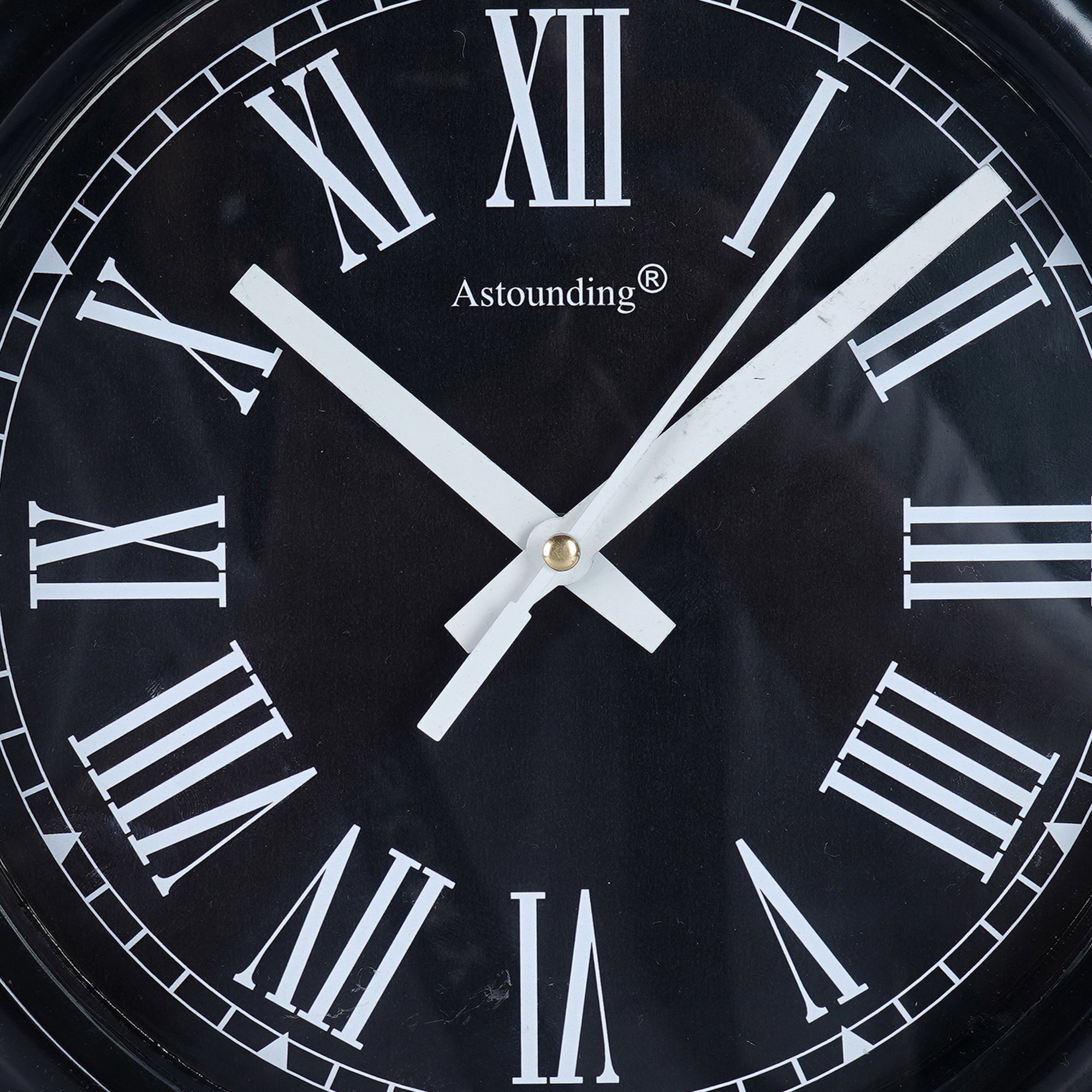 Plastic Wall Clock's Black (10x10) Inch